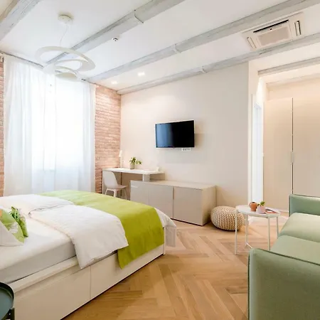 Mak Luxury 4* Сплит