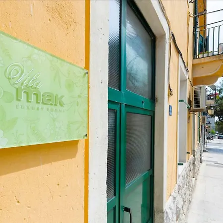 Pensión Mak Luxury Split