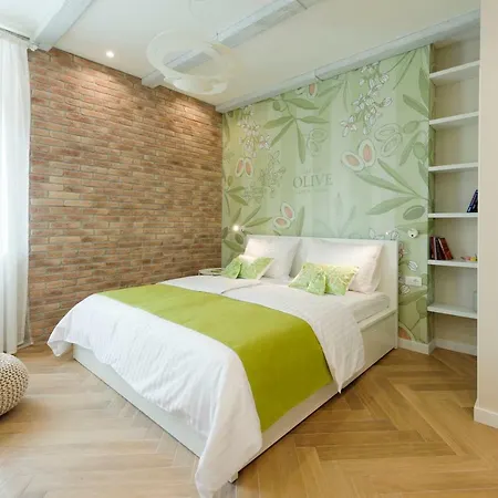 Mak Luxury Guest house